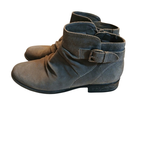 Earth Avani Billings Booties Ankle Boots Women's 9.5 Gray Slouchy Buckle Harness - Picture 1 of 11